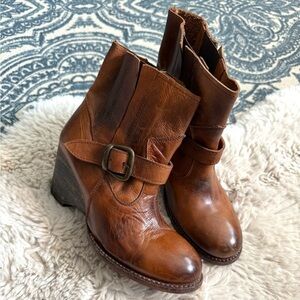 BED STU Gentry Handmade Cognac Cobbler Leather Distressed Wedge Ankle Boots 6
